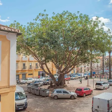 Peaceful & Bright With Patio - Center Apartment Malaga
