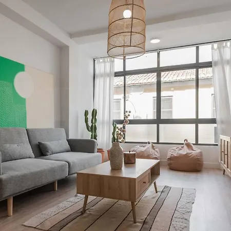 Apartment Peaceful & Bright With Patio - Center *