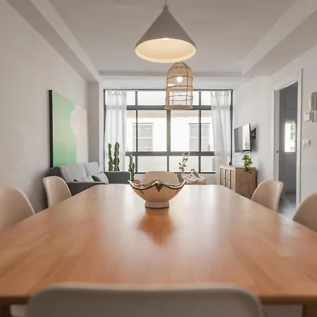 Apartment Peaceful & Bright With Patio - Center